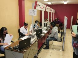 El INE argumenta que la reducción de 950 millones de pesos a su presupuesto podría impedirle cumplir tareas como la expedición de credenciales para votar. NOTIMEX/Archivo