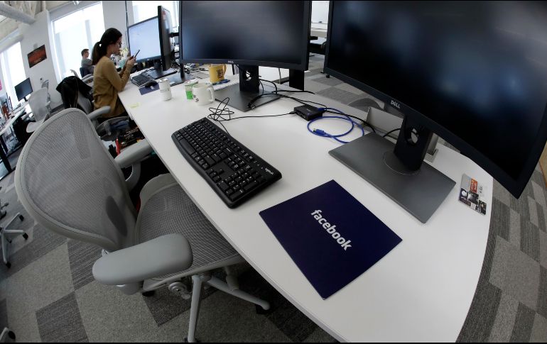 El volumen de negocios de Facebook aumentó 30% a 16 mil 900 millones de dólares en los últimos tres meses de 2018. AP/E. Amendola
