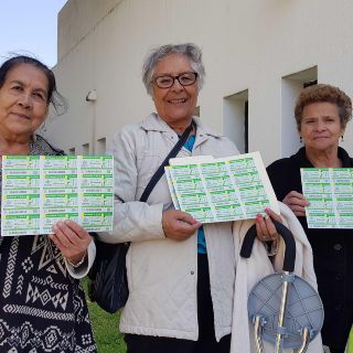 En su primer día, entregan boletos de “MiPasaje” a cinco mil adultos mayores