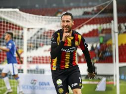 Jesús la “Joya” Vázquez celebra tras conseguir el 2-1 a favor de los Leones Negros, que terminó empatando con Correcaminos. EL INFORMADOR / F. Atilano