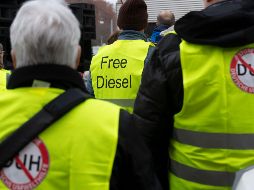 La semana pasada, durante una manifestación que contaba con poco más de un millar de personas, el partido de extrema derecha AfD había intentado sin éxito asociarse al movimiento de Sakkaros en favor del diésel. AFP/ T. Kienzle