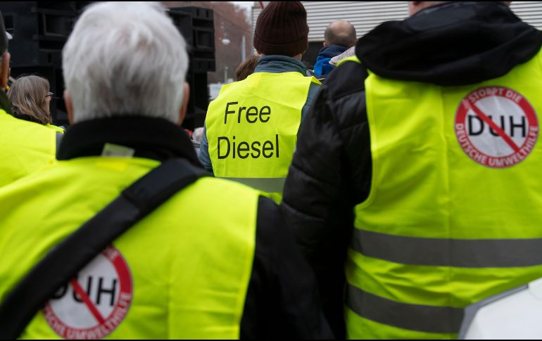 La semana pasada, durante una manifestación que contaba con poco más de un millar de personas, el partido de extrema derecha AfD había intentado sin éxito asociarse al movimiento de Sakkaros en favor del diésel. AFP/ T. Kienzle