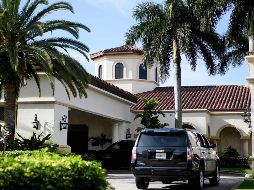 El presidente y la primera dama tienen previsto atender la noche del domingo una fiesta en el Trump International Golf Club con motivo de la Super Bowl. AFP / B. Smialowski