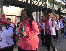 Puede que al final la gloria sea para los jugadores que levanten el Trofeo Vince Lombardi, pero los verdaderos héroes son estas personas que, lejos de los reflectores, logran un evento impecable. EL INFORMADOR / P. Gallardo