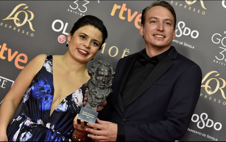 ”Roma” consigue el “cabezón”, entregado a Gabriela Rodríguez y Nicolás Celis. EFE / R. Caro