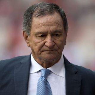 Enrique Meza deja de ser técnico del Puebla