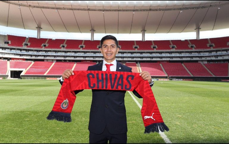 Villalpando, que llegó como refuerzo de Chivas para este torneo, sólo pudo jugar 68 minutos de la jornada 1 antes de sufrir una lesión muscular. TWITTER/@Chivas