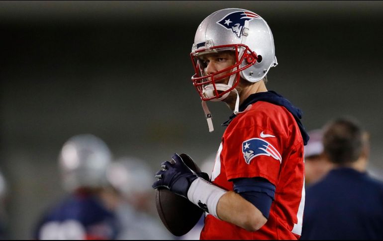 En el video, Brady aparece junto a otras leyendas del equipo. AFP/K. C. Cox