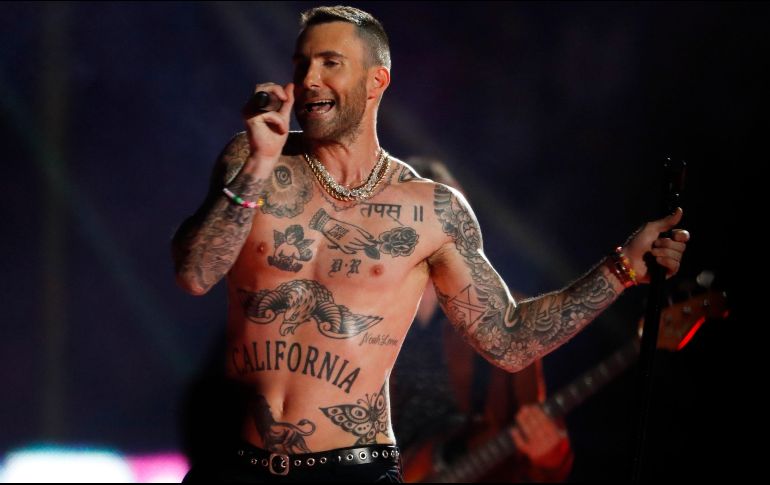 Adam Levine interpretó canciones como 