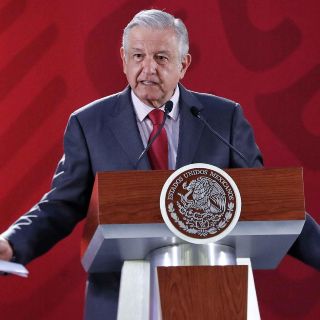 López Obrador pide a gabinete austeridad y evitar burocratización