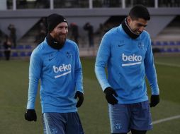 El jugador volvió a las prácticas después de perderse la sesión del lunes por una contractura en el aductor producida en el último partido de Liga ante el Valencia. TWITTER / @FCBarcelona_es