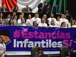 En la sesión de hoy en la Cámara de Diputados, legisladores panistas se manifestaron en la tribuna, donde exigieron más recursos para las estancias infantiles. NTX/A. Monroy