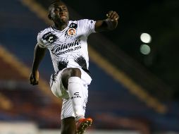 El colombiano Erick Castillo puso el 1-0 en la pizarra, que a la postre fue el resultado definitivo que mantiene con vida a los Xolos. MEXSPORT / Emiliano