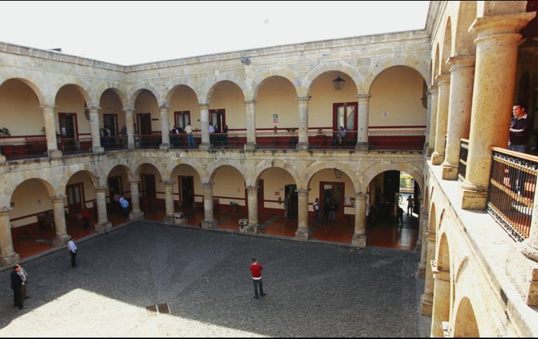 Los diputados autorizaron la contratación de 12 jefes de oficina o departamento. EL INFORMADOR/A. García