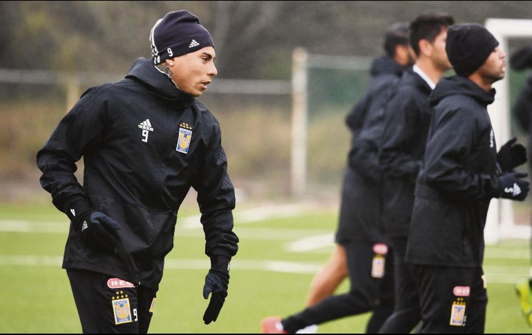 Eduardo Vargas (foto) será sometido a exámenes médicos, al igual que Guido Pizarro. MEXSPORT