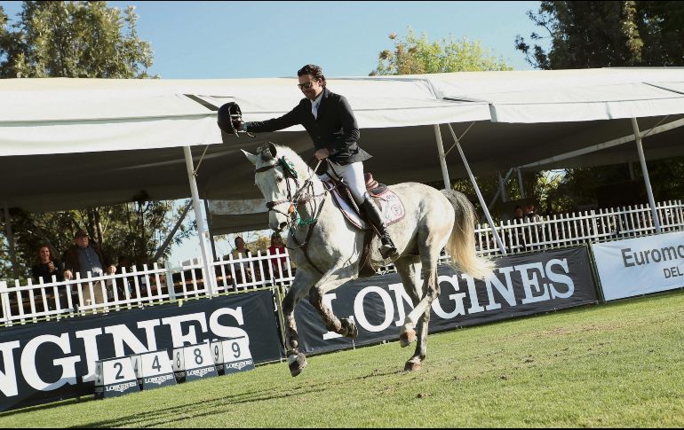 Pasquel, a lomos de “Coronado”, terminó su recorrido de desempate en 36.27 segundos, suficiente para llevarse el primer puesto. ESPECIAL