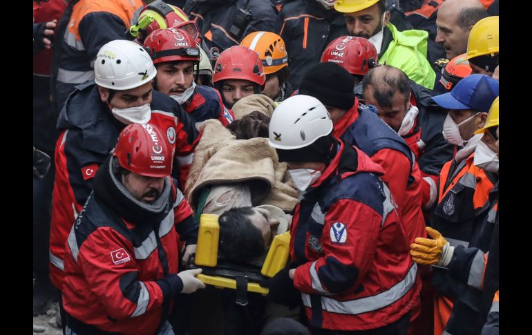 Un joven de 16 años fue sacado con vida.