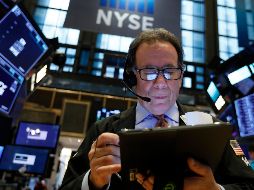 La plaza bursátil mexicana terminó la semana con un balance negativo en 1.27 por ciento respecto al viernes anterior. AP/R. Drew