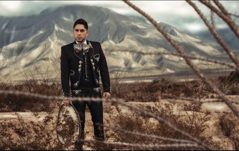 Las canciones de “Mi persona preferida” fueron escritas y producidas por Espinoza Paz, con quien el cantante espera hacr un dueto. ESPECIAL