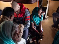 La ingesta de alcohol ilegal y adulterado en la India suele producirse en zonas rurales o áreas pobres de las ciudades debido a su bajo precio. AFP / L. Becquart