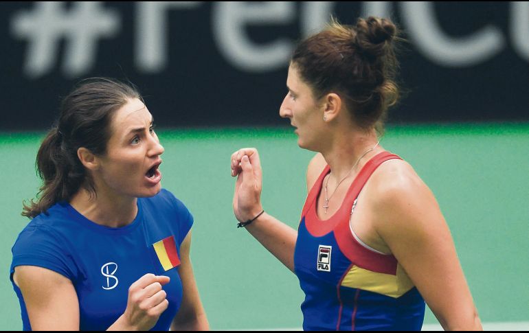 Las rumanas Irina-Camelia Begu y Monica Niculescu eliminaron al equipo de República Checa. AFP / M. Cizek