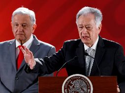 Durante la conferencia de prensa matutina de López Obrador, Bartlett mencionó que esos siete contratos fueron suscritos en el sexenio de Enrique Peña Nieto. EFE / J. Méndez
