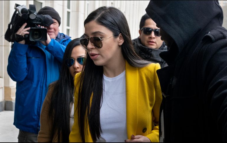 Emma Coronel, a su llegada al tribunal en Brooklyn en espera de se dicte la sentencia a su esposo, 