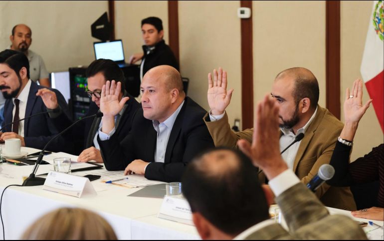 Enrique Alfaro presentó el primer corte de incidencia delictiva del año: en comparación con 2018, disminuyeron los delitos patrimoniales pero aumentaron los homicidios dolosos. FACEBOOK/EnriqueAlfaroR