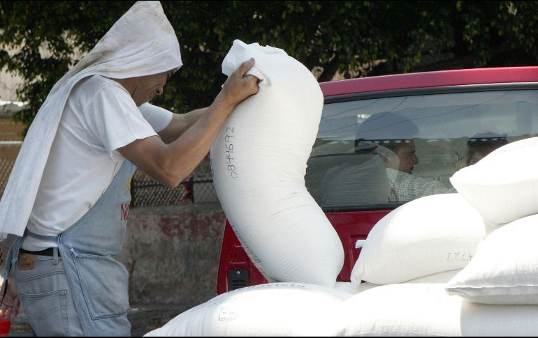El bulto de 50 kilos en diversas centrales de abasto de México subió, del 21 de enero al 8 de febrero, de 589 pesos hasta 800 pesos. EL INFORMADOR/Archivo