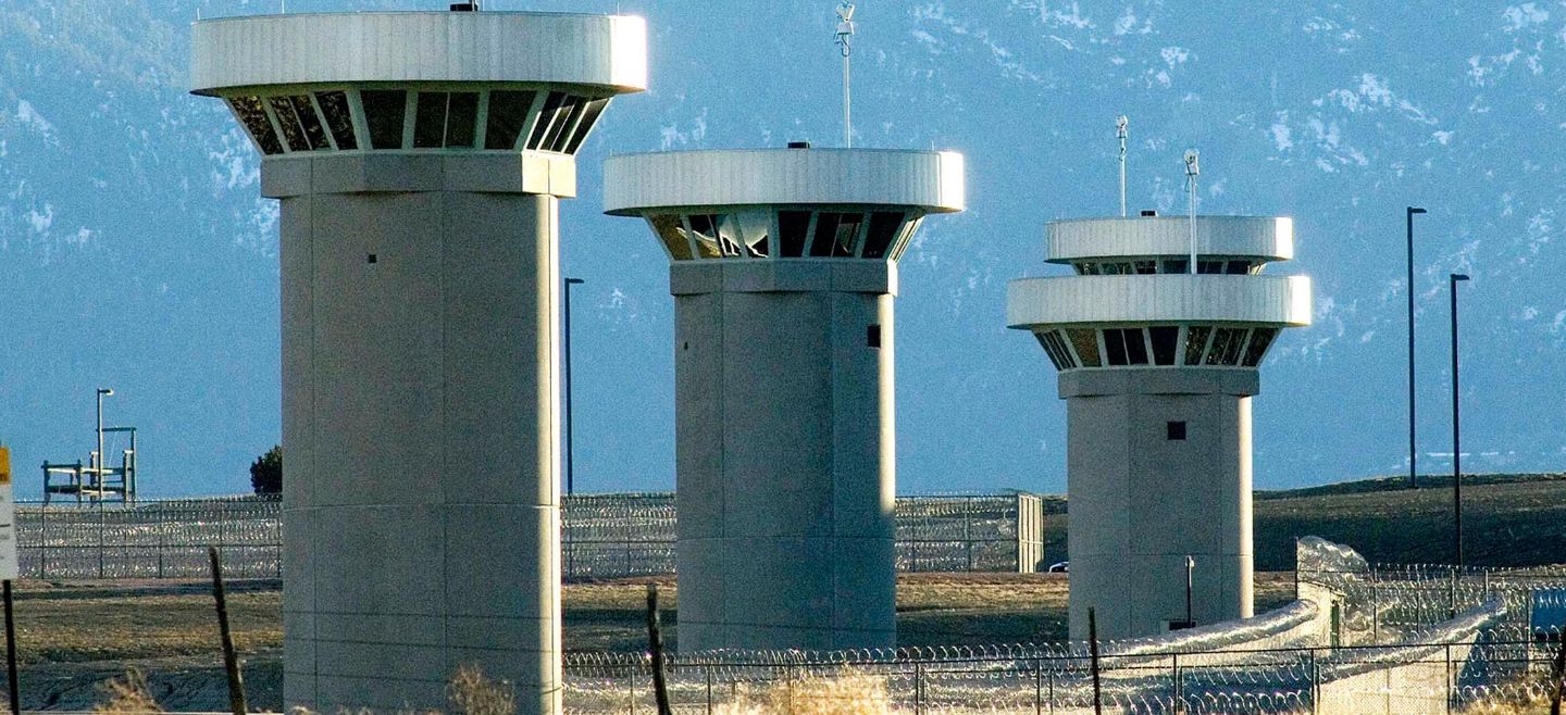 Unos 400 reos se pasan 23 horas en solitario todos los días en la ADX 