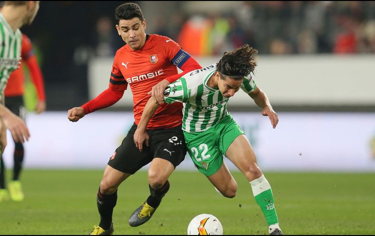 El mexicano entró como cambio obligado por la lesión de Junior Firpo y terminó decidiendo el partido. AP/D. Vincent