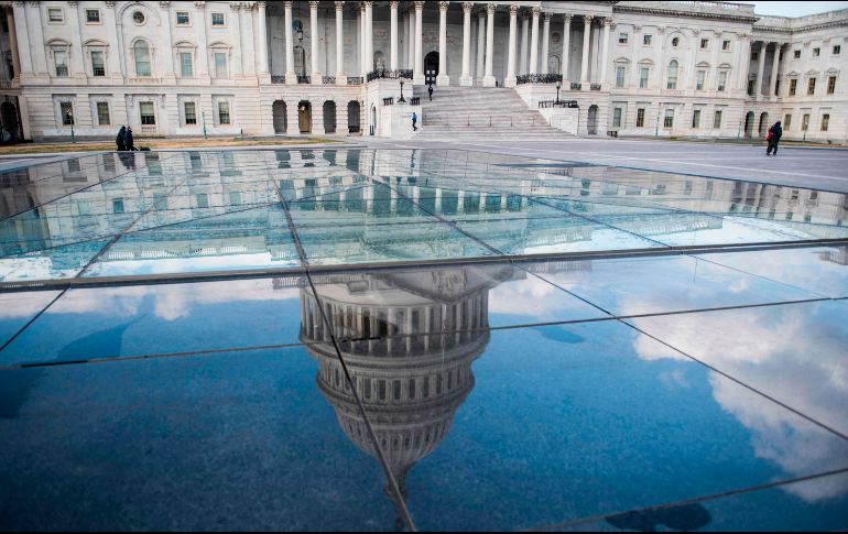La Casa Blanca anunció este jueves que Trump ratificará el presupuesto, que incluye mil 375 millones de dólares para el muro fronterizo. AFP/E. Baradat