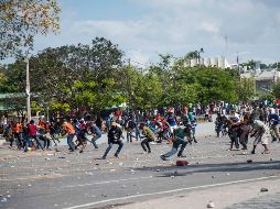Vista general durante una protesta, este miércoles, en Puerto Príncipe. EFE/J. Herve
