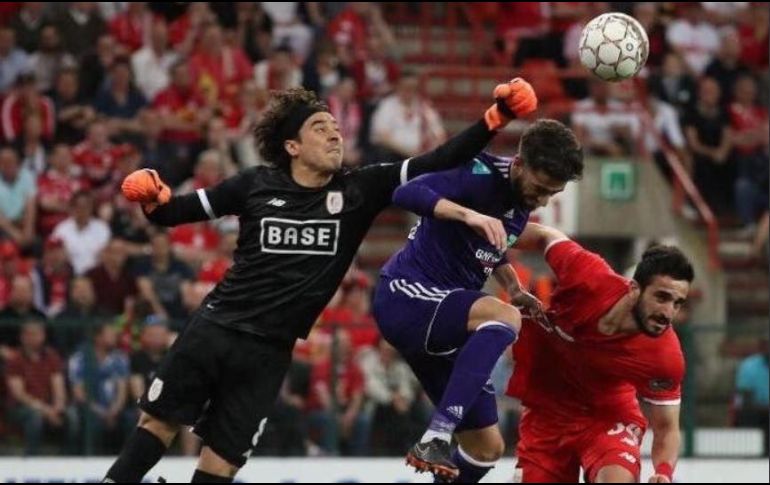 Con 25 jornadas disputadas, Standard de Lieja se mantiene en la cuarta posición, con 43 unidades. TWITTER/yosoy8a