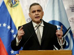 El fiscal general de Venezuela, Tarek Saab, aununcia la investigación contra los directivos nombrados por Guaidó. EFE/L. Muñoz