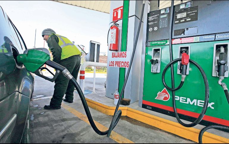 El director de Finanzas de Pemex, Alberto Velázquez, explicó que la primera medida de apoyo es la capitalización de la empresa, contemplada en el presupuesto federal de este año, por 25 mil MDP. SUN / ARCHIVO