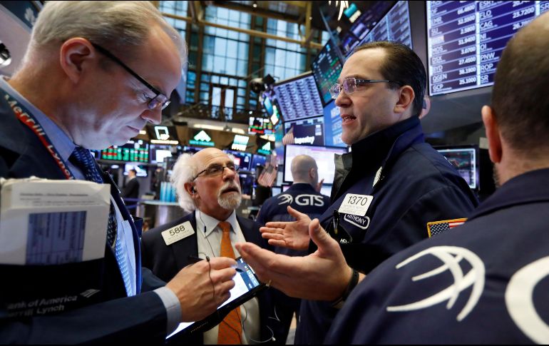 El índice industrial Dow Jones avanzaba esta mañana en 348.81 puntos (1.37 por ciento) y se colocaba en 25 mil 788.20 unidades. AP / R. Drew