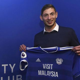 El cuerpo de Emiliano Sala llega a Argentina