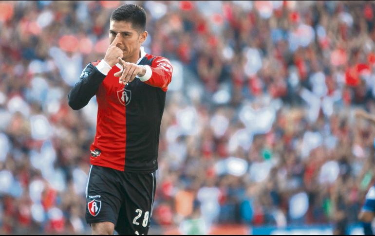 Barragán le hizo dos goles a las Chivas. EL INFORMADOR
