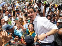 Guaidó no explica qué decisiones tomará si finalmente el próximo día 23, fecha que ha fijado para el ingreso de las ayudas, Maduro no permite que las donaciones entren al país. EFE / M. Gutiérrez