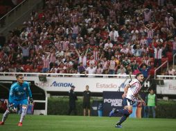 Chivas confirma buena campaña, Atlas sus flaquezas