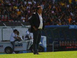 Dávalos se quedó con ganas de un resultado que dejara mejor colocados a los melenudos en la tabla de porcentajes. TWITTER/@LeonesNegrosCF