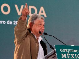 López Obrador recordó que en pasadas administraciones ya había criticado la mala costumbre de que una obra que costaba 100 millones la cobraban en 500 o mil MDP. NTX / J. Lira