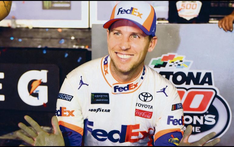 Hamlin repite como triunfador en Daytona después de tres años. AFP / J. Tilton