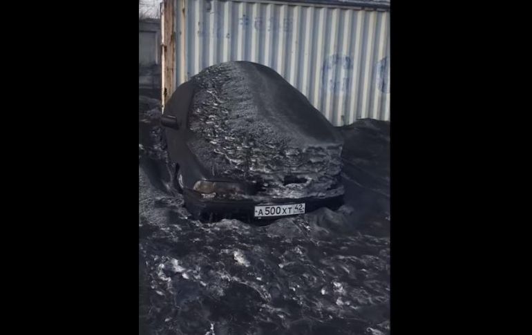 Usuarios de redes sociales compartieron imágenes de la nieve oscura. ESPECIAL/TWITTER