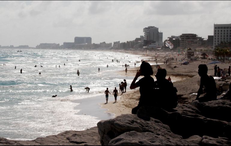 En este sexenio, la meta de la Sectur es llevar al país del sitio 15 al 9 en ingresos turísticos. NOTIMEX/Archivo