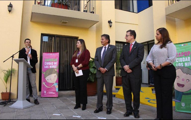 Iván Argüelles (izquierda) refirió que trabaja en puntos como proyectos inmobiliarios y reactivar el uso de terrenos propiedad del Instituto que actualmente están ociosos. FACEBOOK/ipejalgob