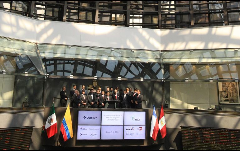 En esta sesión se negociaron 241.9 millones de títulos por un importe de ocho mil 641.2 millones de pesos. EFE/ARCHIVO