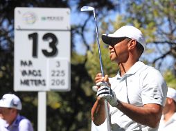 Tiger Woods recorre campo en México