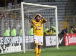 Un cabezazo de Venegas al minuto 72 fue suficiente para que el Saprissa hiciera valer su estadio Ricardo Saprissa. MEXSPORT / R. Campos